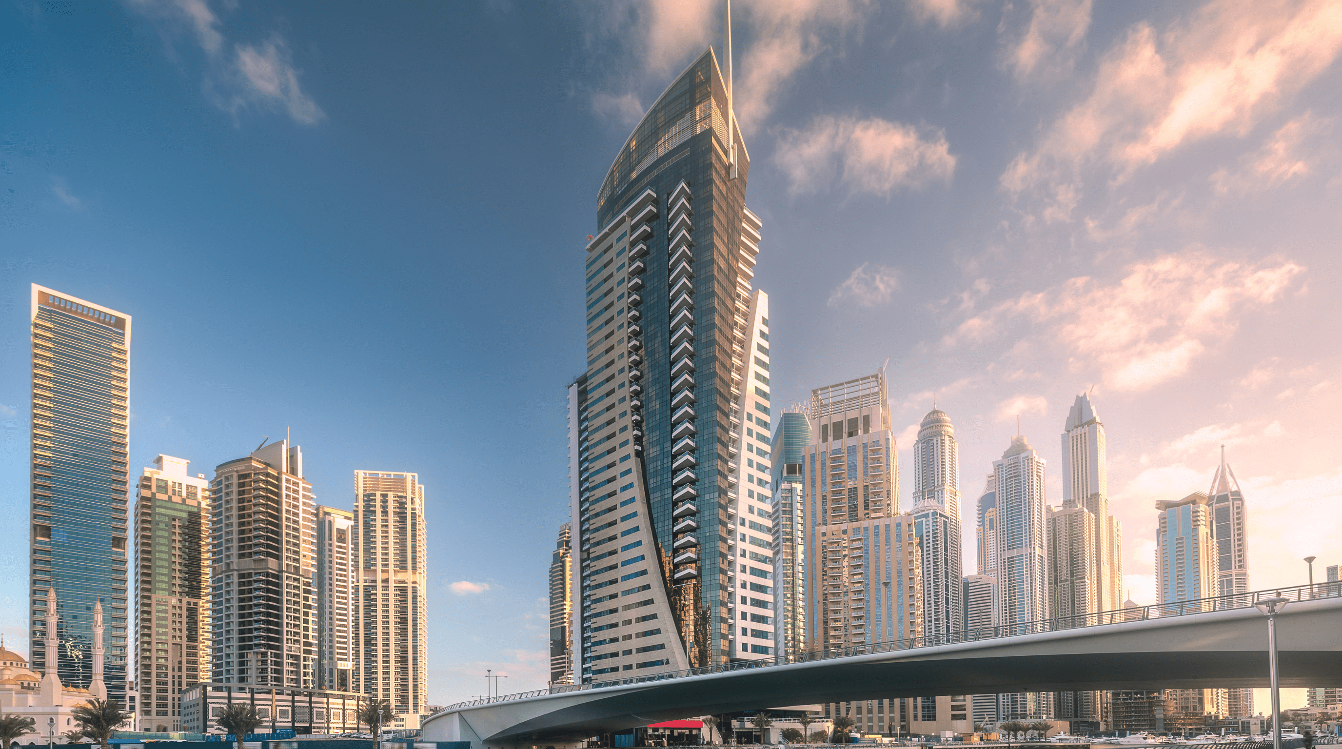 Master the <span class="highlight-title">Real Estate</span> Market with Professional Training