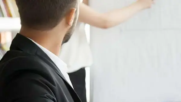 HR ANALYTICS: THE BUSINESS INTELLIGENCE OF HR DATA